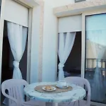 Ithaca فيلة *