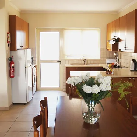 Ithaca 프로타라스